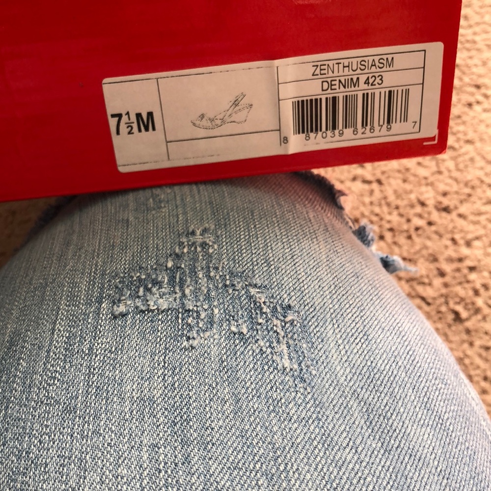 Shoes - Picture 3 of 3